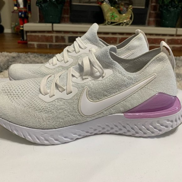 Nike Epic React Flyknit 2 Running Shoes (Women's 10) - Picture 2 of 5